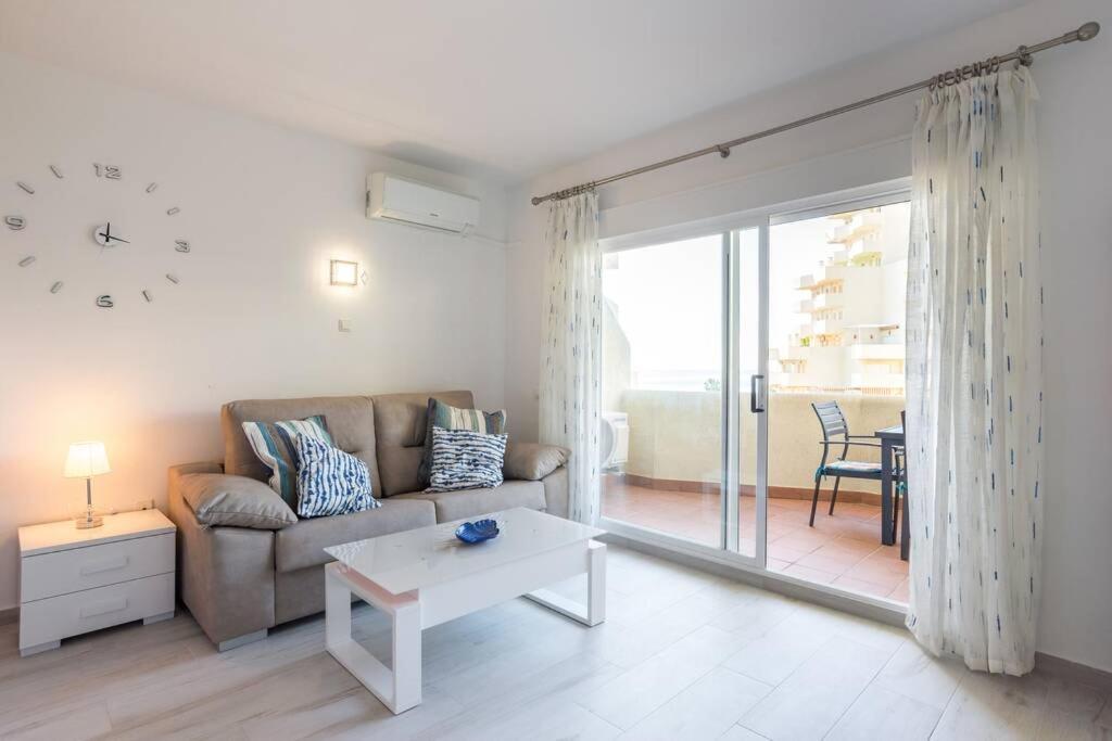 Sol Apartment - C&G Benal Beach Benalmádena Kültér fotó