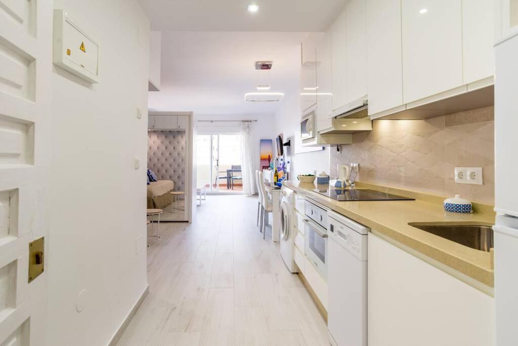 Sol Apartment - C&G Benal Beach Benalmádena Kültér fotó
