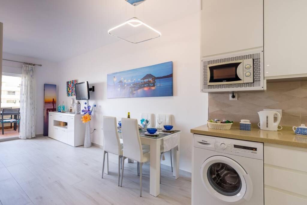Sol Apartment - C&G Benal Beach Benalmádena Kültér fotó