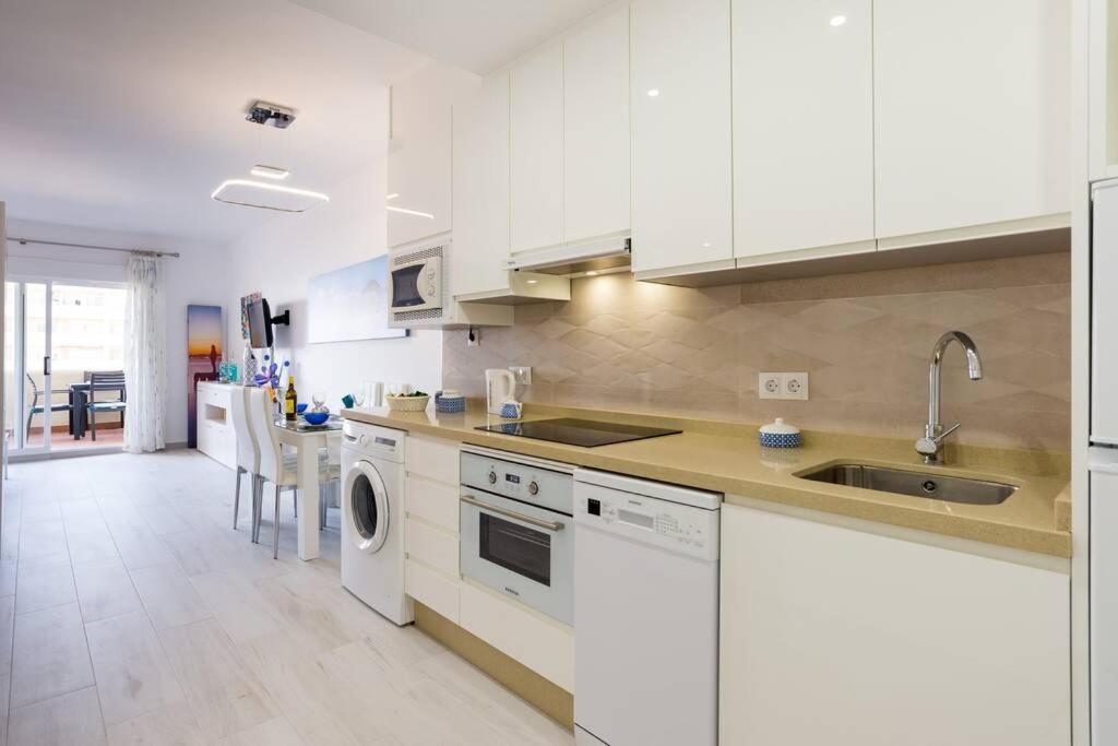 Sol Apartment - C&G Benal Beach Benalmádena Kültér fotó